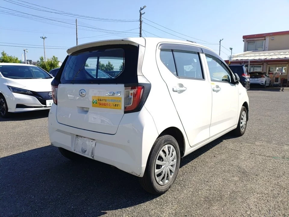 Daihatsu Mira e:S LA350S 2021